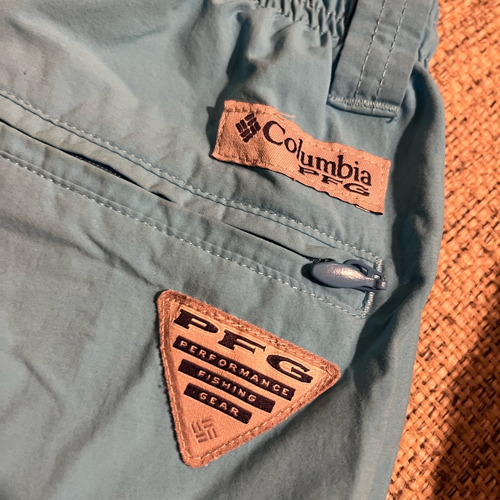 Men’s Columbia Swim Trunks - size small